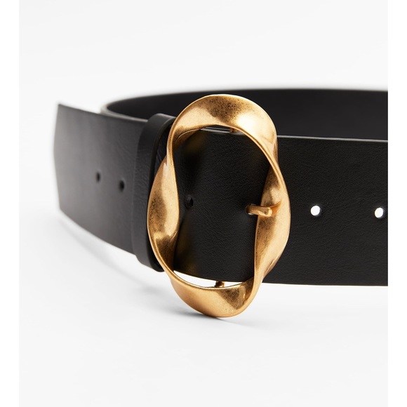 Twisted Buckle Belt - Picture 4 of 5